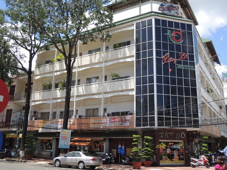 KHÁCH SẠN TÂY ĐÔ