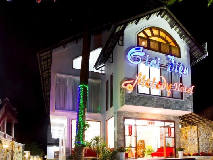 MELODY HOTEL