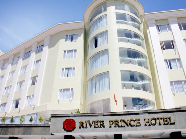 RIVER PRINCE HOTEL
