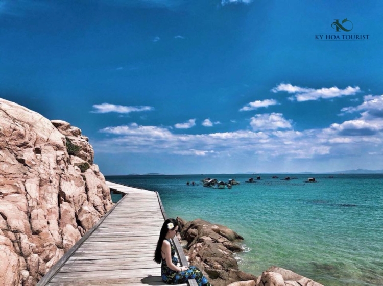 TP. HỒ CHÍ MINH – QUY NHƠN